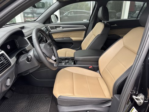 Used 2022 Volkswagen Atlas Cross Sport SE image 62