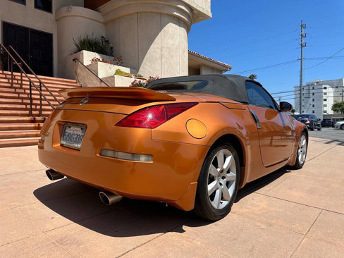 Used 2005 Nissan 350Z Touring image 7