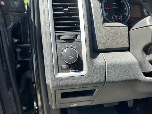 Used 2009 Dodge Ram 1500 Truck Sport image 18