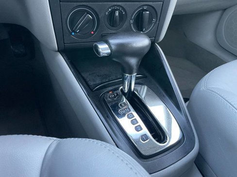 Used 2002 Volkswagen Jetta GLS image 21