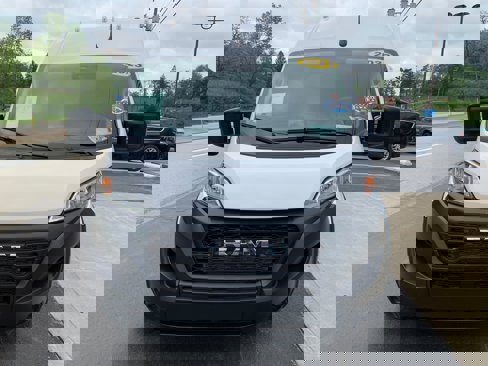 Used 2023 RAM ProMaster 2500 image 3
