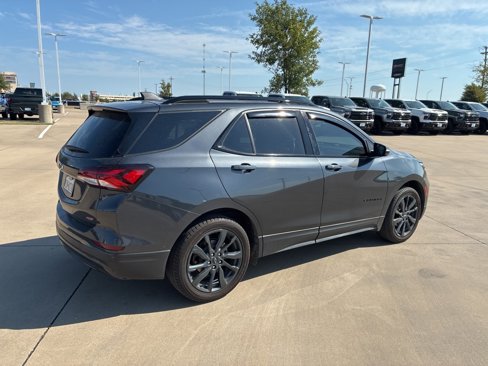 Used 2023 Chevrolet Equinox RS w/ RS Leather Package image 4