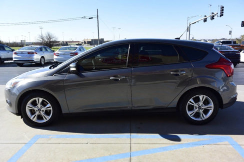Used 2013 Ford Focus SE image 2