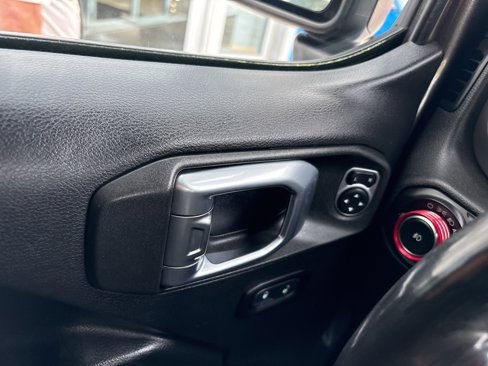 Used 2019 Jeep Wrangler Unlimited Sport S image 12