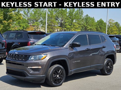 Used 2020 Jeep Compass Sport image 3