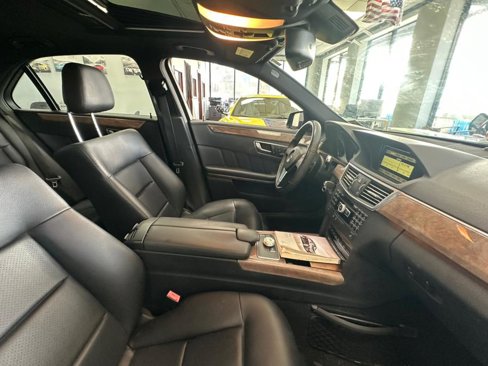 Used 2012 Mercedes-Benz E 350 4MATIC Sedan image 23