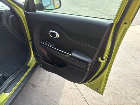 Used 2014 Kia Soul ! w/ Sun & Sound Package image 14