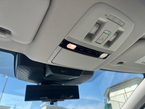 Used 2024 Nissan Ariya FWD image 24