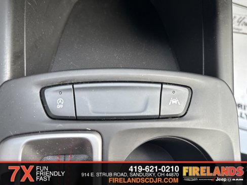 Used 2024 Chevrolet Trax RS image 25