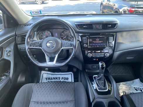 Used 2019 Nissan Rogue SV image 9