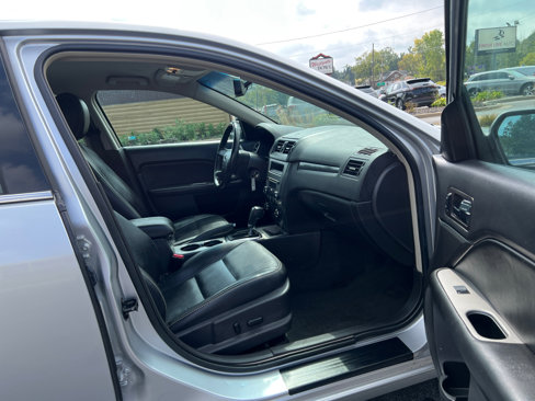Used 2012 Ford Fusion SEL image 36
