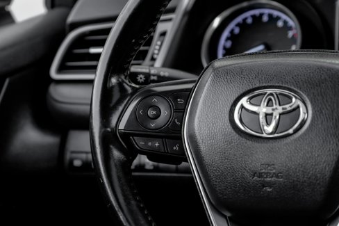 Used 2020 Toyota Camry SE image 23