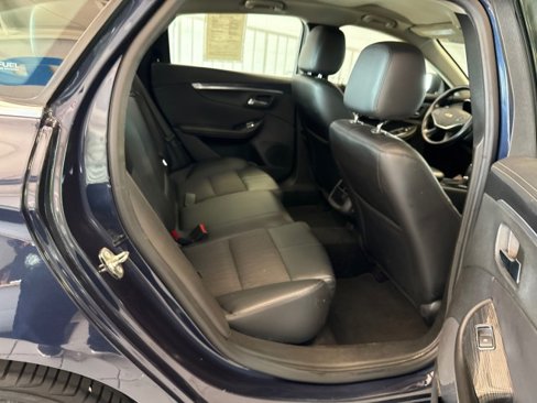 Used 2018 Chevrolet Impala LT image 27