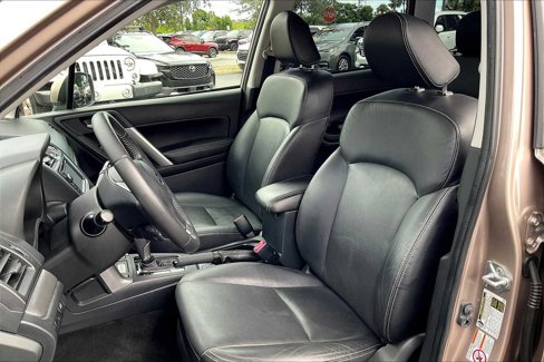 Used 2015 Subaru Forester 2.5i Touring w/ Eyesight & Navigation System image 23