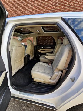 Used 2019 Buick Enclave Premium w/ Experience Buick Package image 9