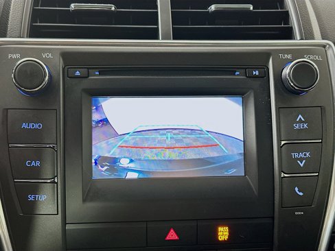 Used 2017 Toyota Camry SE image 13