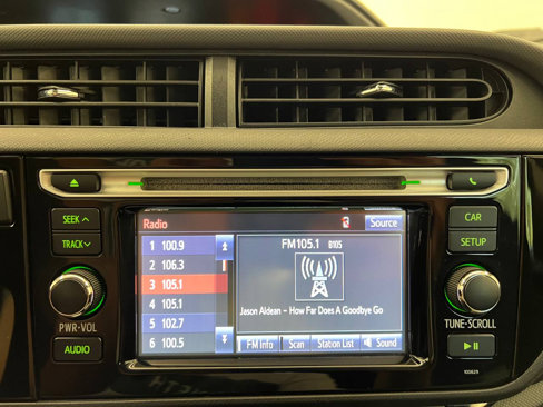 Used 2016 Toyota Prius C Two image 18