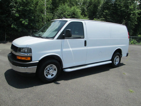 Used 2023 Chevrolet Express 2500 w/ Driver Convenience Package image 4