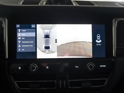 Certified 2022 Porsche Macan S image 24