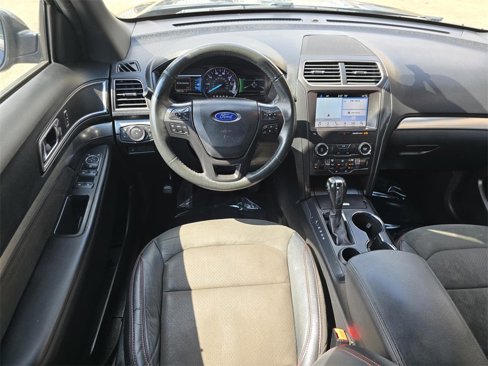 Used 2019 Ford Explorer XLT w/ Equipment Group 202A image 29