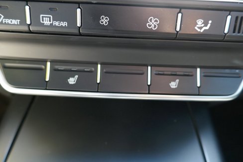 Used 2020 Kia Sorento LX w/ LX I4 Convenience Package image 25