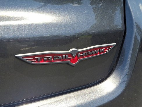 Used 2022 Jeep Compass Trailhawk image 30