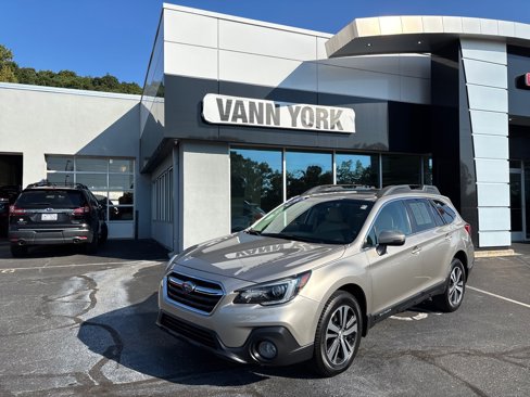Used 2018 Subaru Outback 3.6R Limited image 1