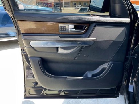 Used 2013 Land Rover Range Rover Sport HSE image 12