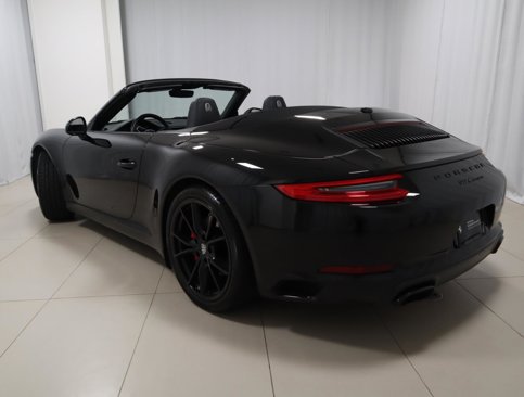 Used 2018 Porsche 911 Carrera image 3