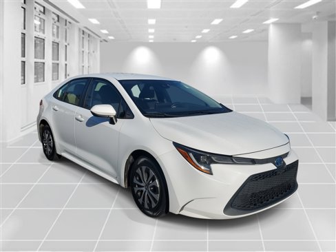 Used 2022 Toyota Corolla LE image 3