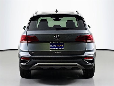 Used 2023 Volkswagen Taos SE image 6