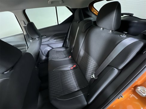 Used 2021 Nissan Kicks SV image 23
