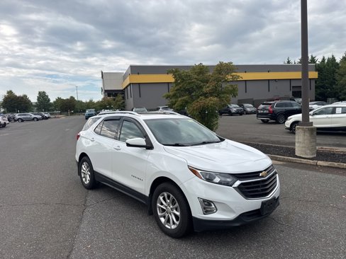 Used 2018 Chevrolet Equinox LT w/ Sun & Infotainment Package image 1