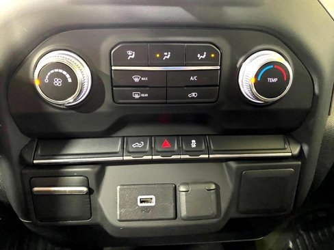 Used 2020 GMC Sierra 1500 4x4 Crew Cab w/ Sierra Value Package image 7