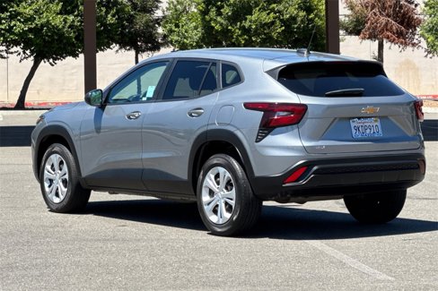 Used 2024 Chevrolet Trax LS w/ Driver Confidence Package image 3