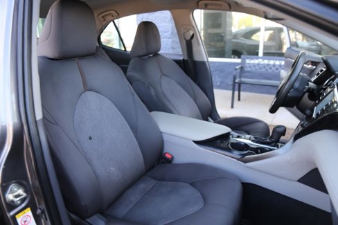 Used 2019 Toyota Camry LE image 15