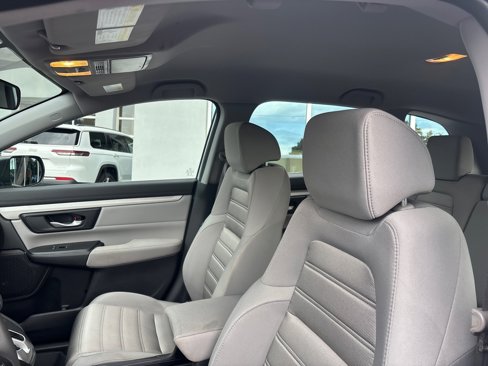 Used 2018 Honda CR-V LX image 15