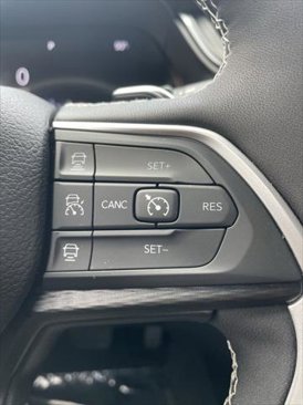 Used 2024 Jeep Grand Cherokee Altitude image 20