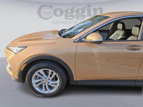Used 2024 Buick Envista Preferred w/ Convenience I Package image 2