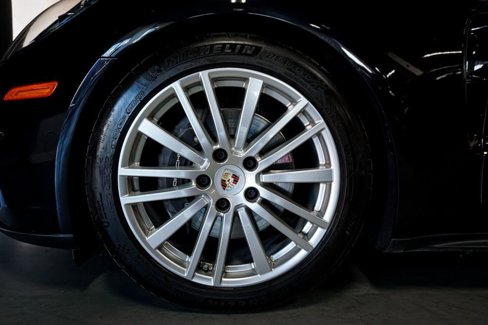 Used 2018 Porsche Panamera image 47