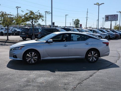Used 2019 Nissan Altima 2.5 SV image 4