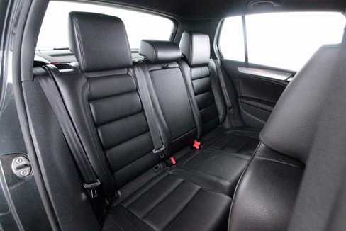 Used 2013 Volkswagen Golf R 4-Door image 27