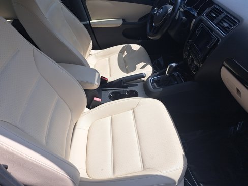 Used 2017 Volkswagen Jetta SEL image 10