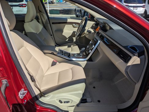 Used 2015 Volvo XC70 T6 Platinum w/ Protection Package image 34