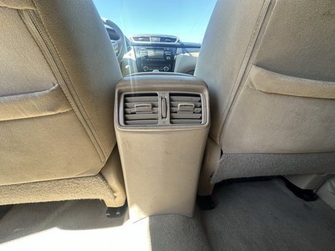 Used 2014 Nissan Rogue SV image 22