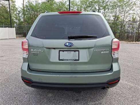Used 2017 Subaru Forester 2.5i w/ Alloy Wheel Package image 9