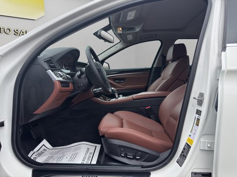 Used 2013 BMW 535i xDrive Sedan image 9