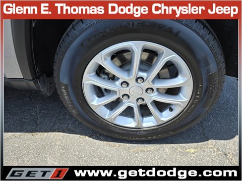 Certified 2021 Jeep Grand Cherokee Laredo X image 36