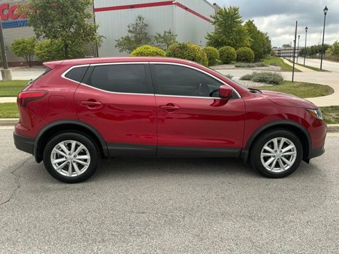 Used 2017 Nissan Rogue Sport S w/ S Appearance Package image 3