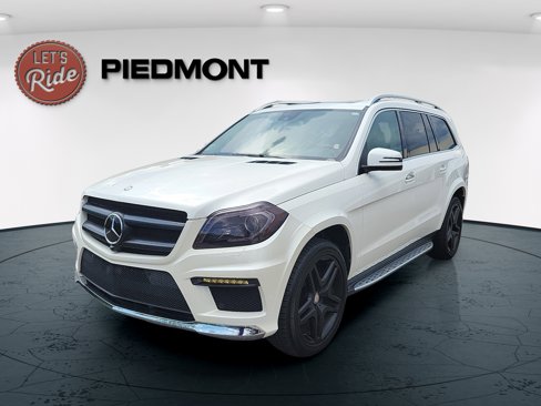Used 2015 Mercedes-Benz GL 550 4MATIC image 1